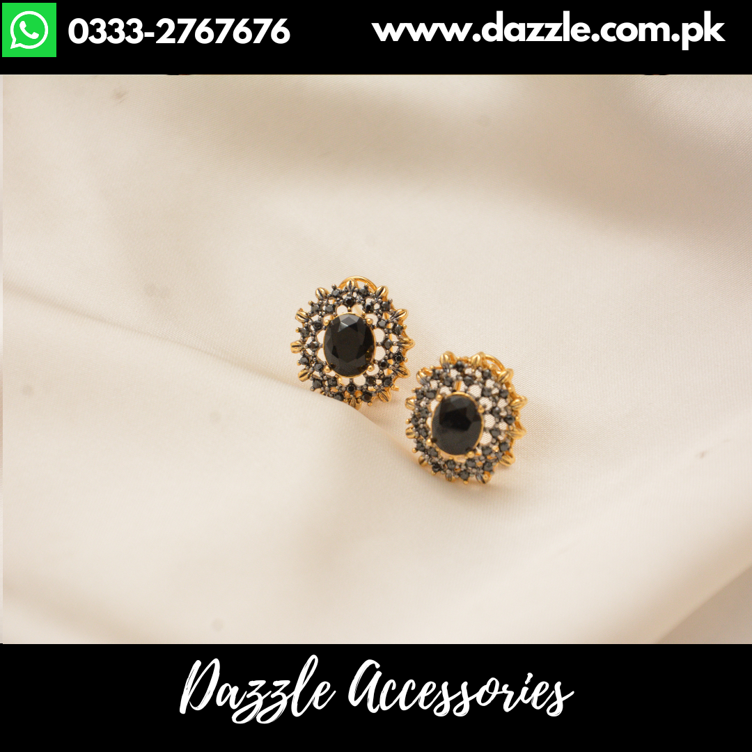 Elegant Dreamy Black gem Studs