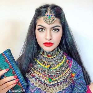 Vintage Rainbow Afghan Necklace – Elegant Dress