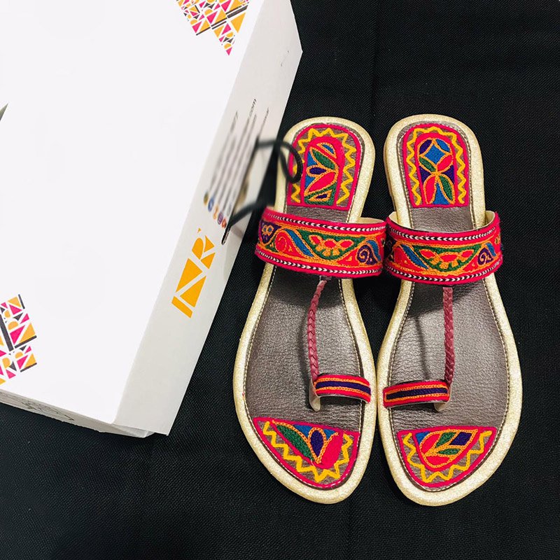 Kolhapuri Chappal Women Flat – Elegant Dress